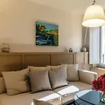 Holidays - By Myhomeincomo 3* Argegno