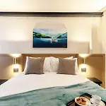 Holidays - By Myhomeincomo Argegno