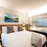 Holidays - By Myhomeincomo Pensión 3*