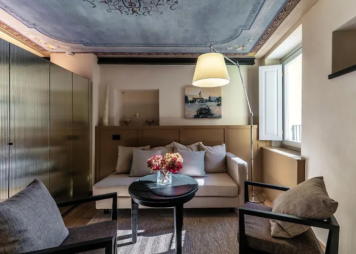 Holidays - By Myhomeincomo Gasthuis 3*