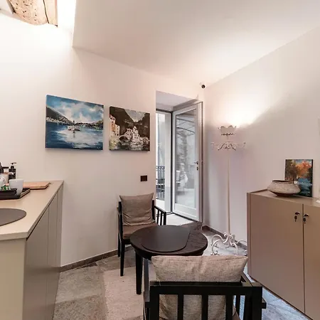 Гостевой дом Holidays - By Myhomeincomo