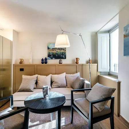 Guest house Holidays - By Myhomeincomo Argegno