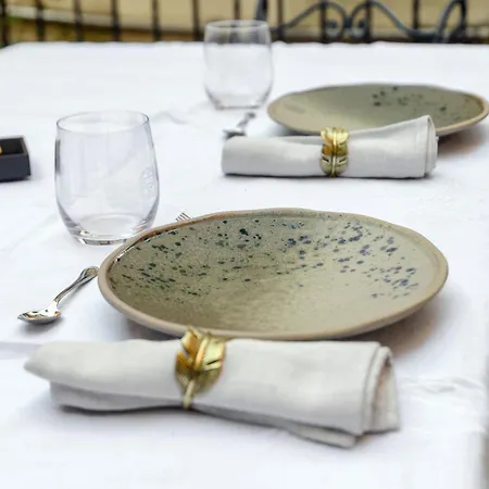 Holidays - By Myhomeincomo Guest house 3*